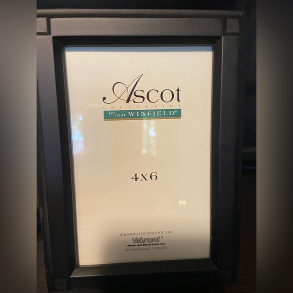 Black Wooden Photo-frame 4 X 6 - Picture 4 of 5